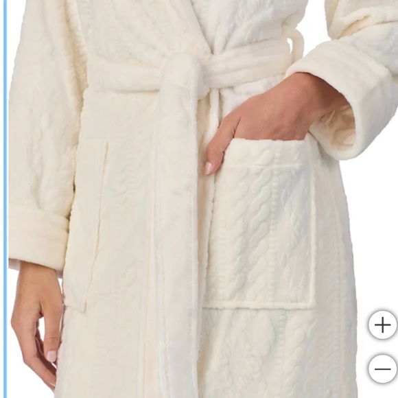 Room Service Plush Robe - Picture 2 of 3
